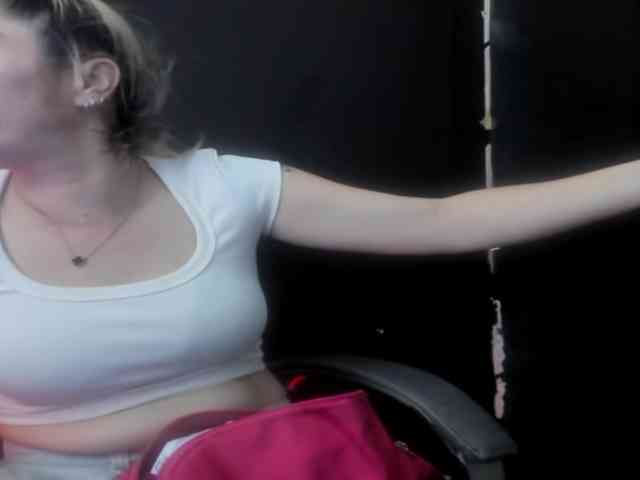 viktoria-davis webcam
