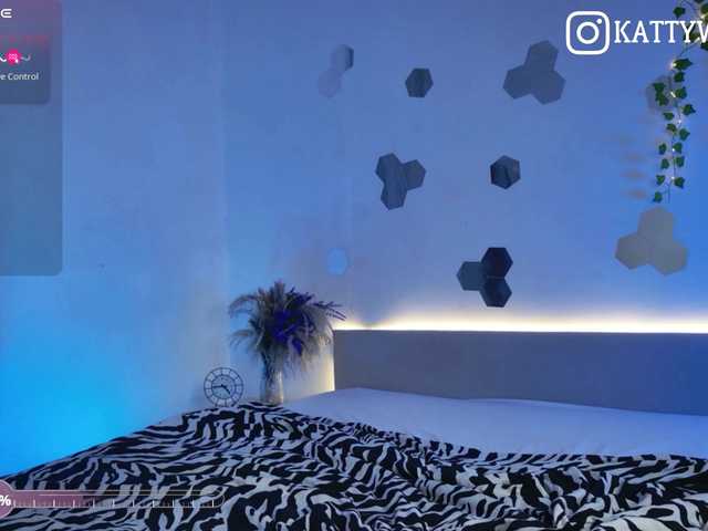 KATTY-PRETTY live cam on BongaCams
