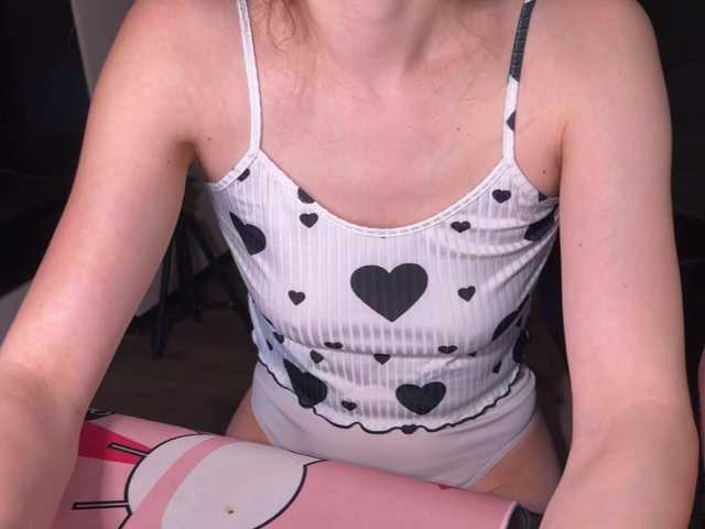 DvaBomja live cam on BongaCams
