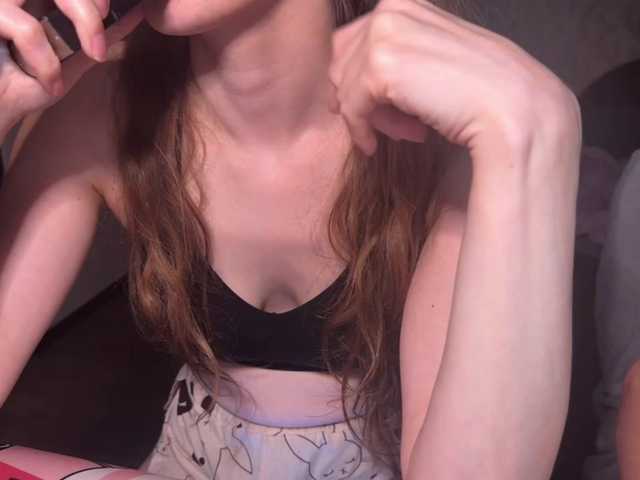 DvaBomja live webcam show