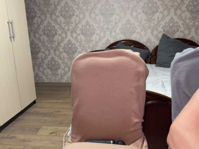 Live трансляция cutemilana_sexwife - Runet.cam