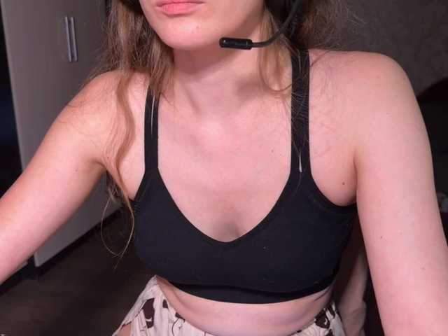 DvaBomja live cam on BongaCams
