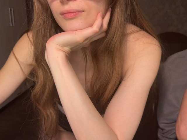 DvaBomja live cam on BongaCams