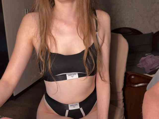 cutemilana_sexwife webcam