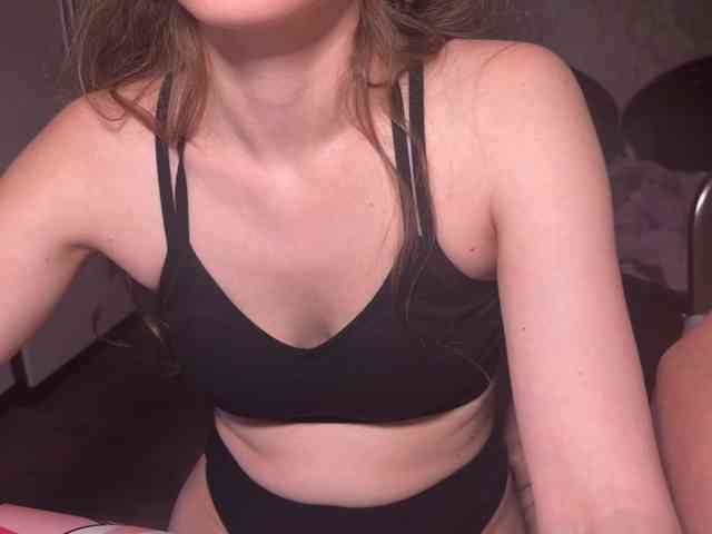 cutemilana_sexwife webcam