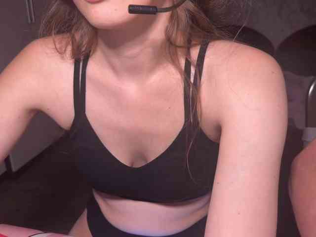 cutemilana_sexwife
