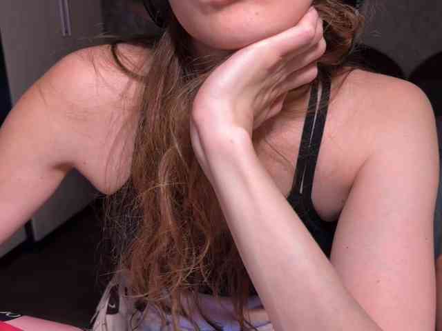 cutemilana_sexwife webcam