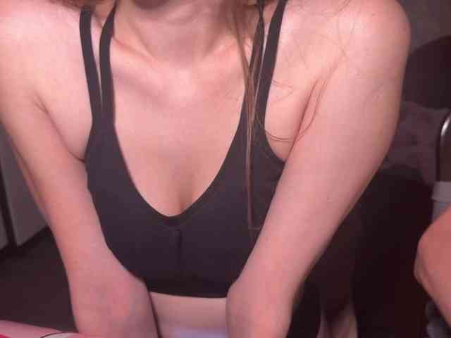 cutemilana_sexwife webcam