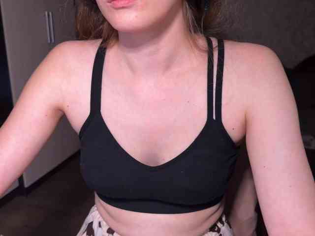 cutemilana_sexwife webcam
