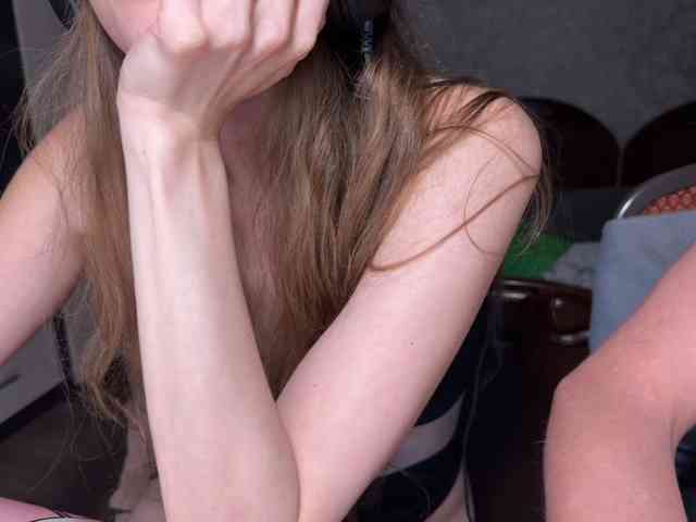 cutemilana_sexwife webcam