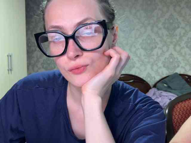 cutemilana_sexwife webcam