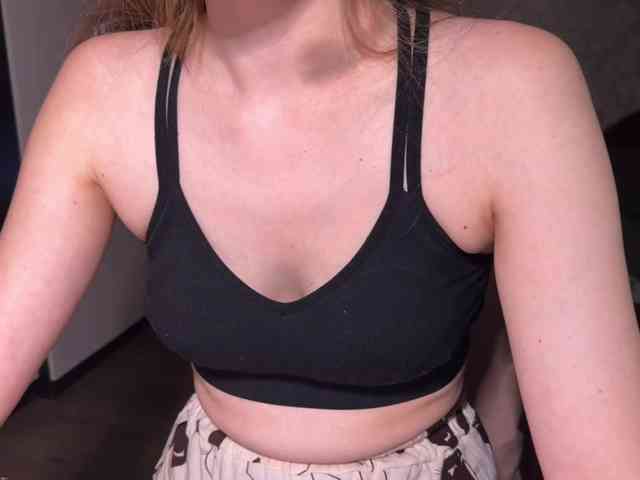 cutemilana_sexwife webcam