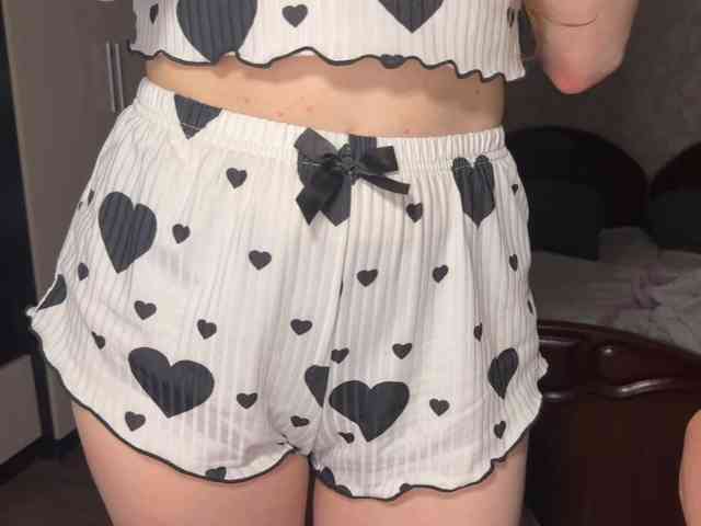 Model: cutemilana_sexwife