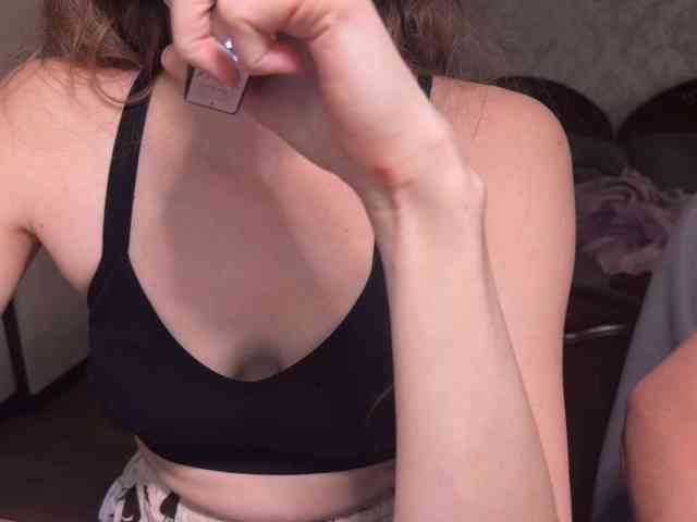 cutemilana_sexwife webcam