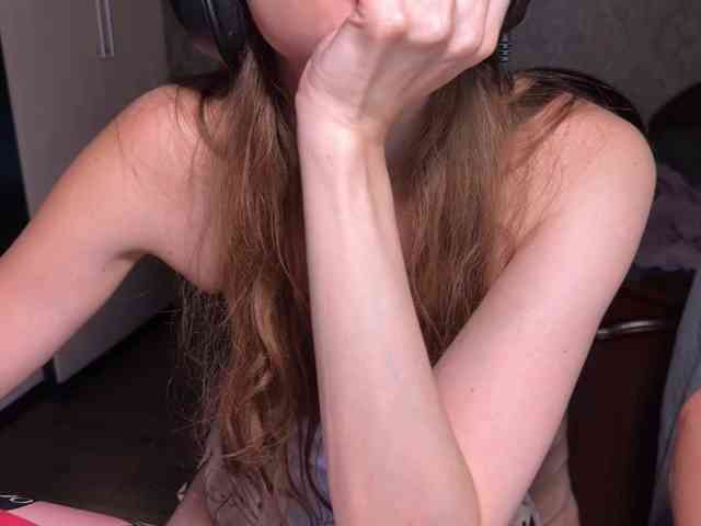 cutemilana_sexwife webcam