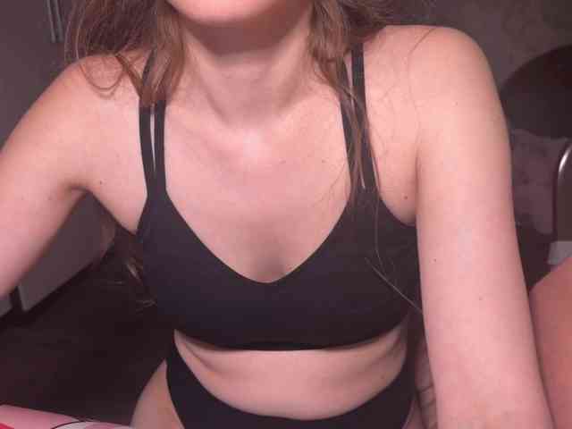 cutemilana_sexwife webcam