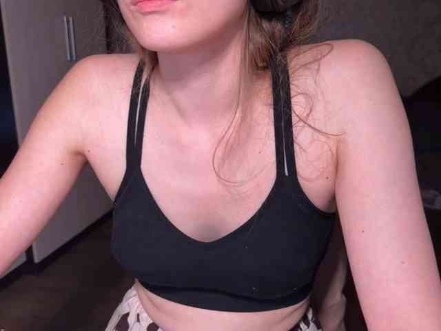 cutemilana_sexwife webcam