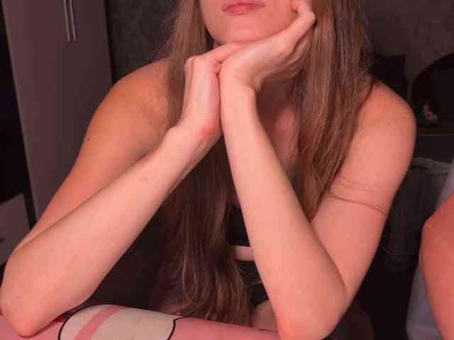 cutemilana_sexwife webcam