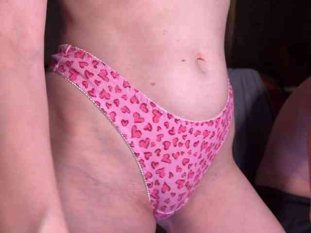 cutemilana_sexwife webcam
