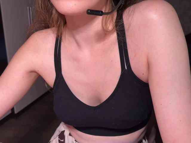 cutemilana_sexwife webcam