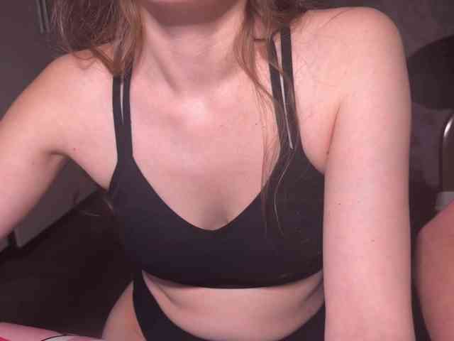 cutemilana_sexwife webcam