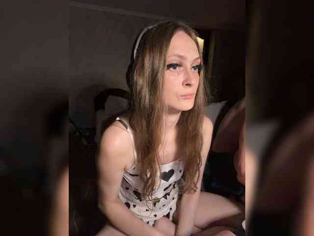 cutemilana_sexwife's live room