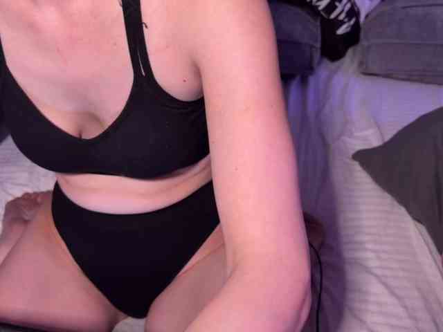 cutemilana_sexwife webcam