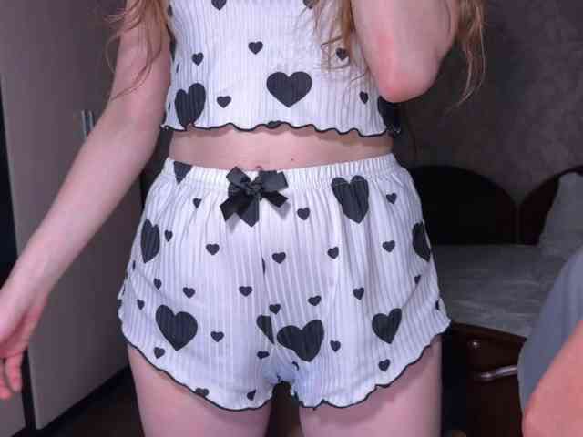 Model: cutemilana_sexwife