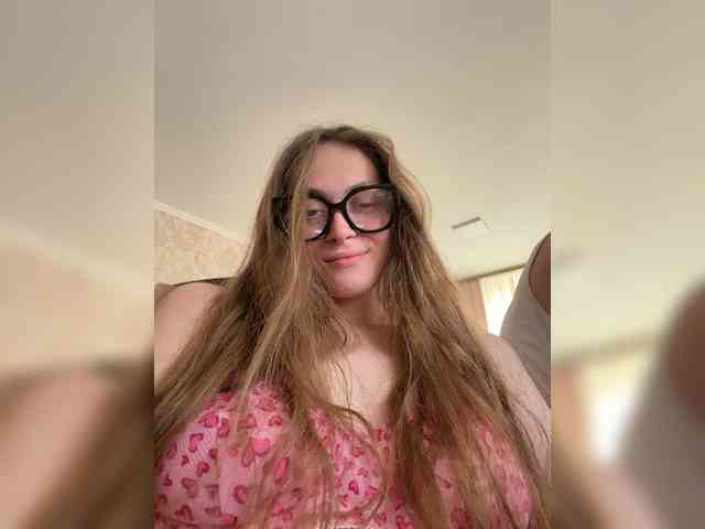 cutemilana_sexwife webcam