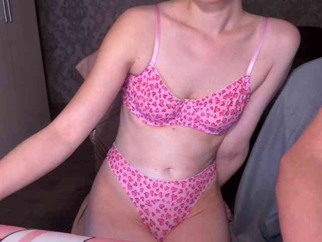 cutemilana_sexwife webcam