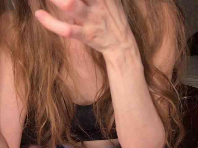 Model: cutemilana_sexwife