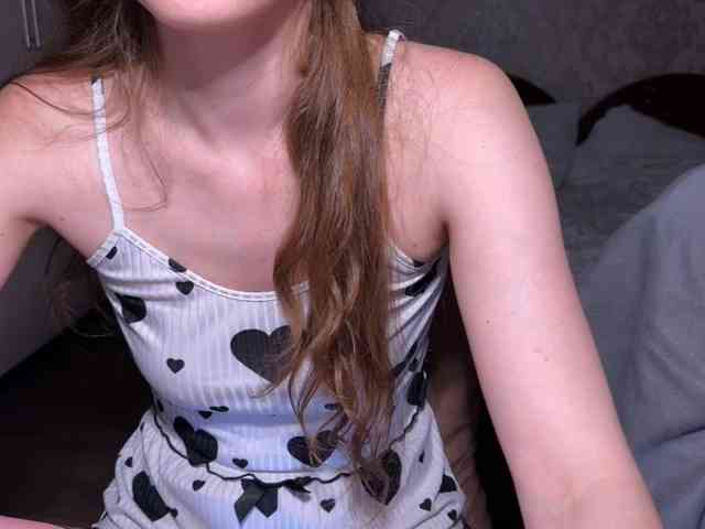 Cutemilana_sexwife's cam show statistics and live stream