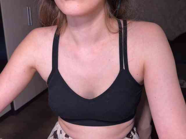 cutemilana_sexwife webcam