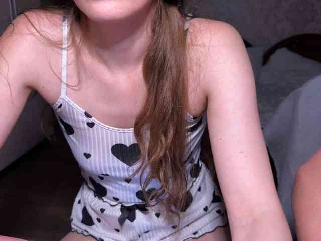 Model: cutemilana_sexwife