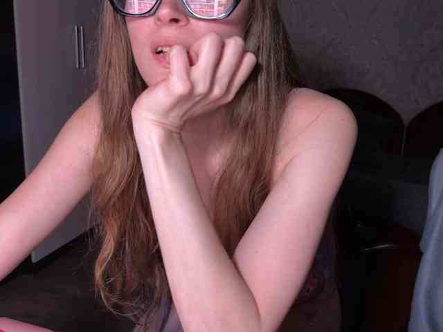 cutemilana_sexwife webcam