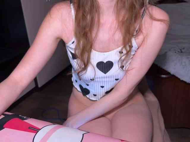 cutemilana_sexwife's live room