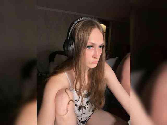 cutemilana_sexwife webcam