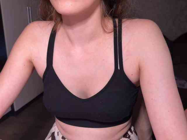 cutemilana_sexwife webcam