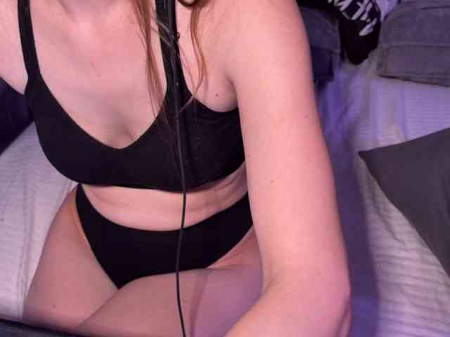 cutemilana_sexwife webcam