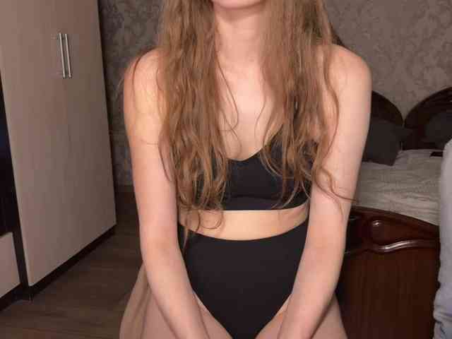 cutemilana_sexwife webcam