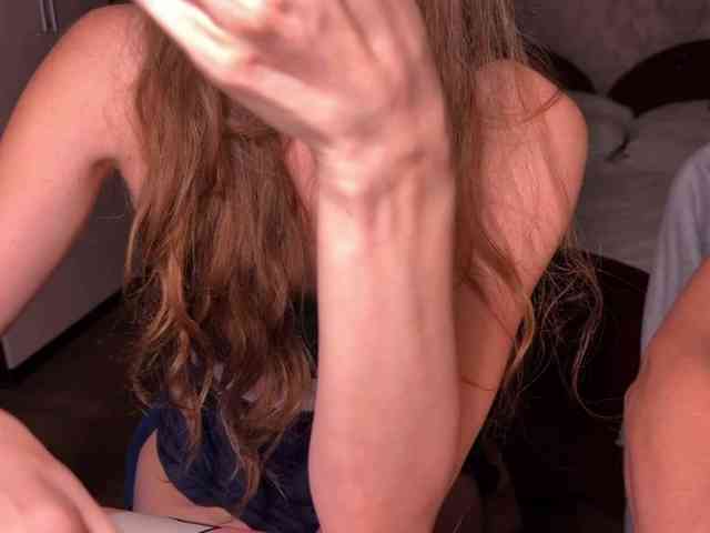 cutemilana_sexwife webcam