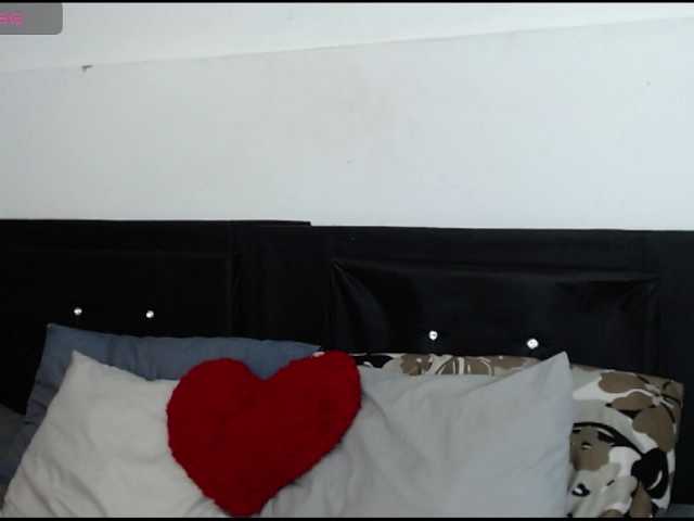 celestewest1 live cam on BongaCams