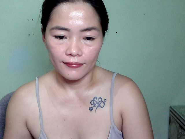Wildhotsinglemom69