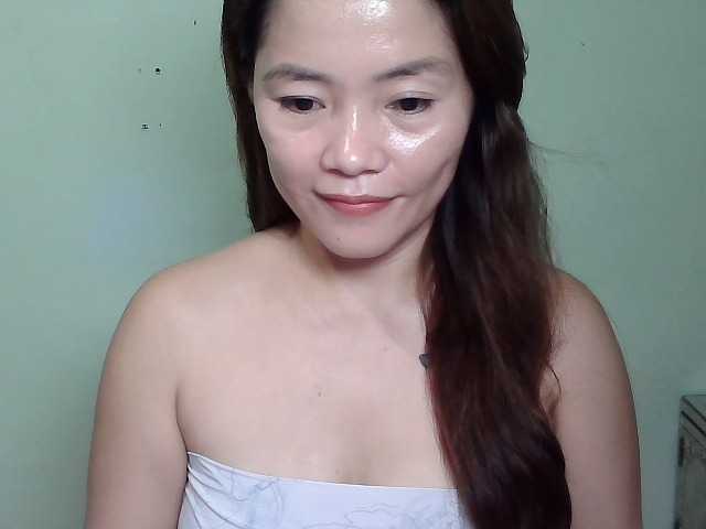 Wildhotsinglemom69 webcam bongacams model stream image