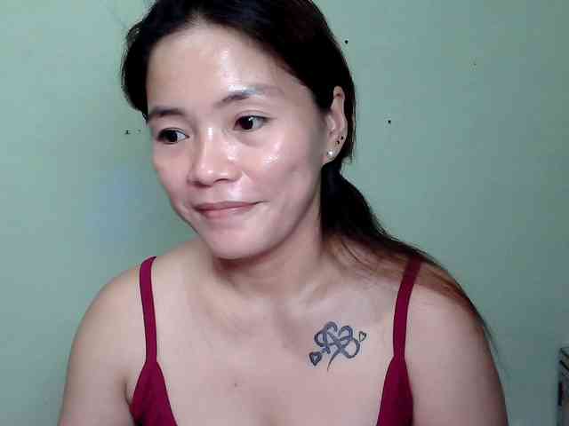 Wildhotsinglemom69 webcam