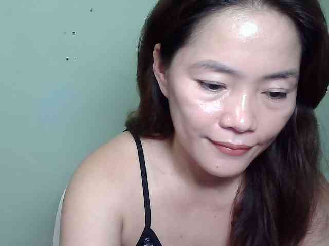 Wildhotsinglemom69 webcam