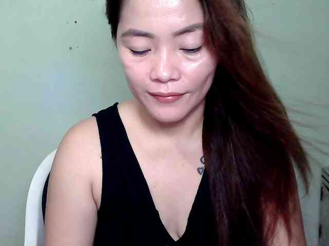 Wildhotsinglemom69 webcam