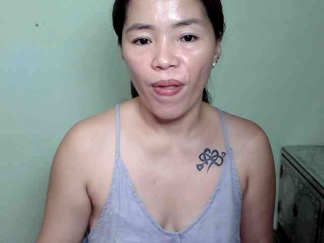 Wildhotsinglemom69 webcam