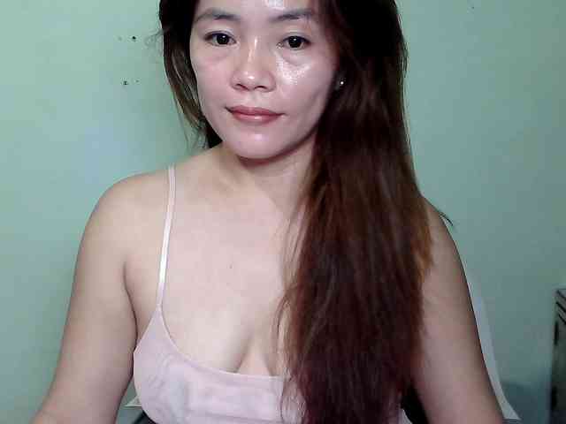 Wildhotsinglemom69 webcam