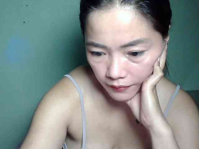 Wildhotsinglemom69 webcam